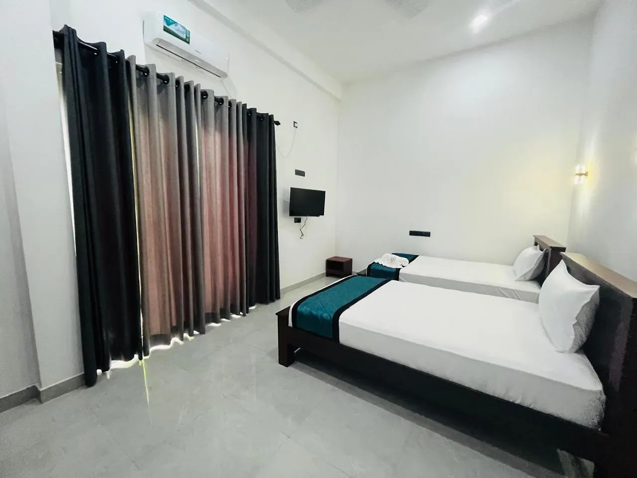 Hotel Green Fall Kandyan Ambatenna