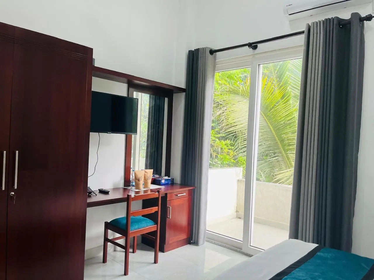 Hotel Green Fall Kandyan Ambatenna