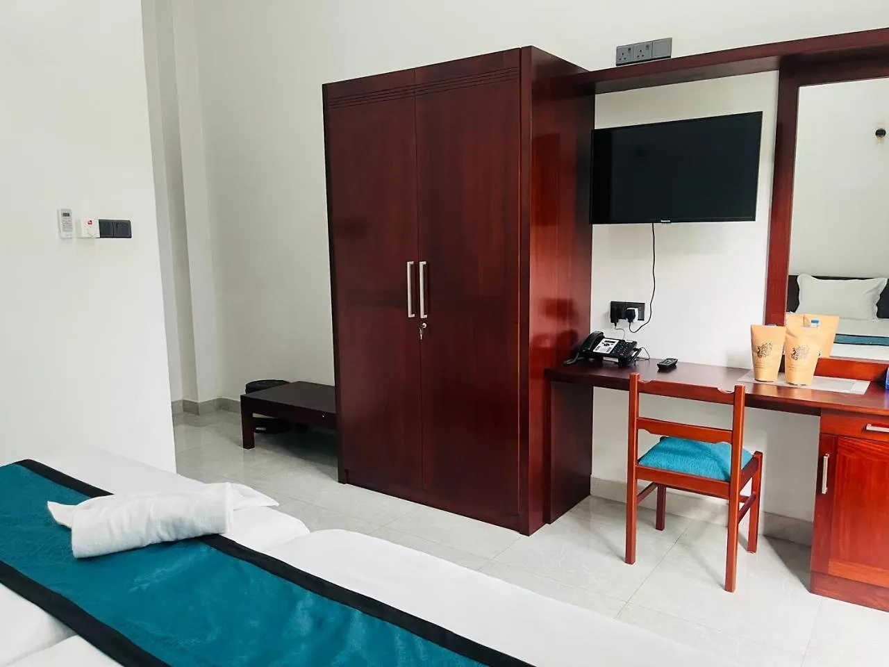 Hotel Green Fall Kandyan Ambatenna
